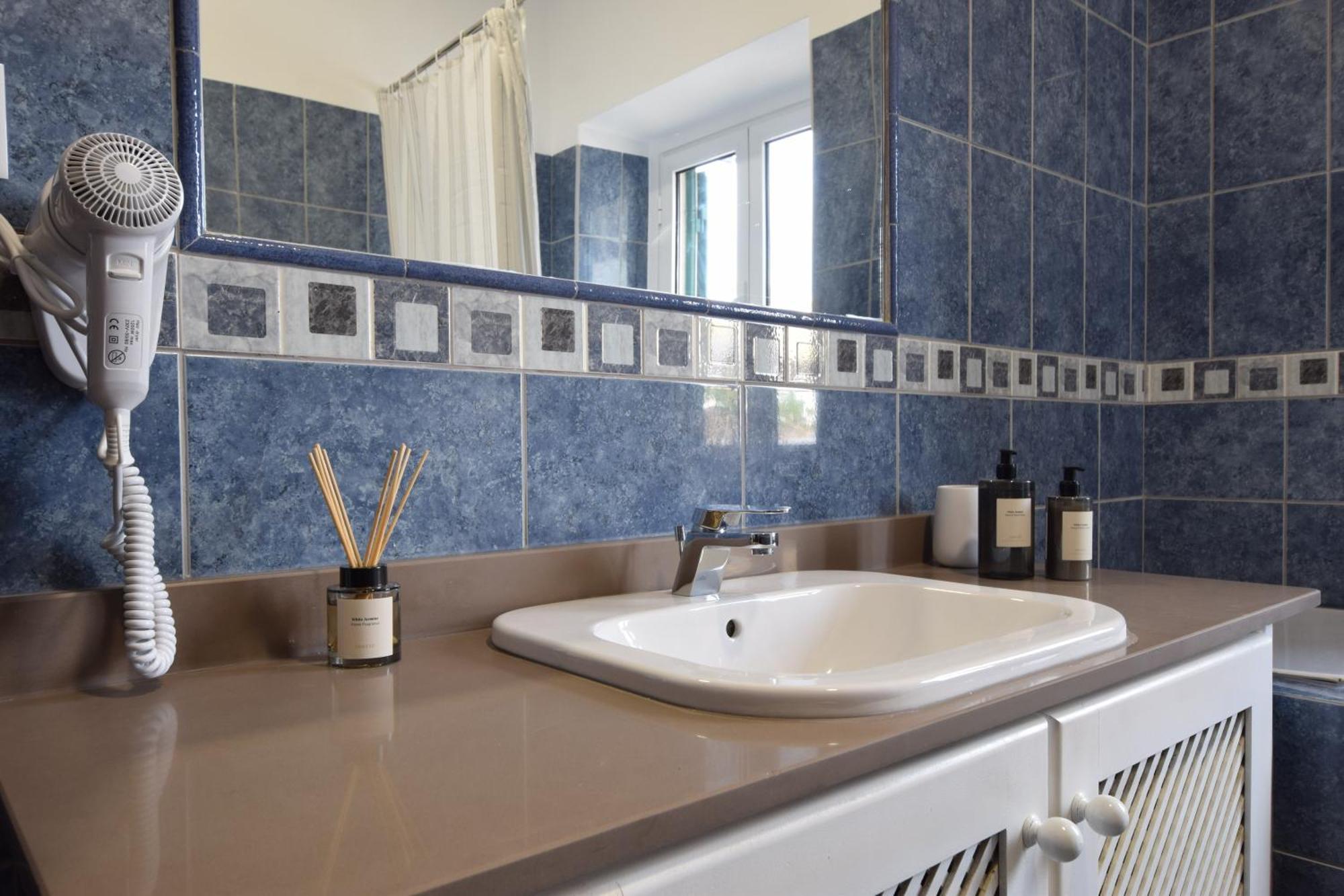 Urban Bliss Guesthouse I Фару Екстер'єр фото